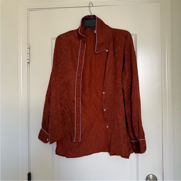 Untitled in Motion Red Manifest Top - Picture 4 of 8